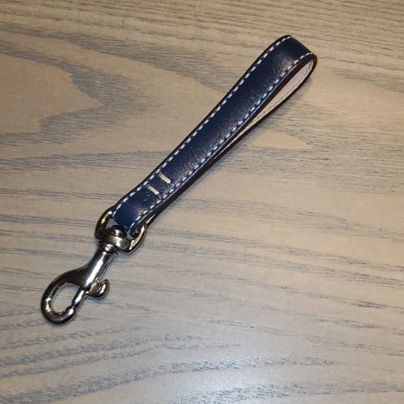 Xtra Small Navy Blue Coach Wristlet Strap/keyring - Picture 2 of 5